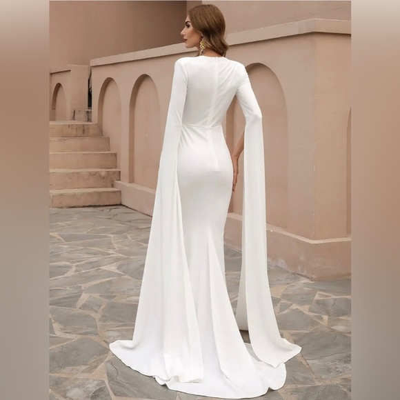 Miss Ord Zoe’sCut Out Split Sleeve Formal Dress M0924 size small - Picture 3 of 8